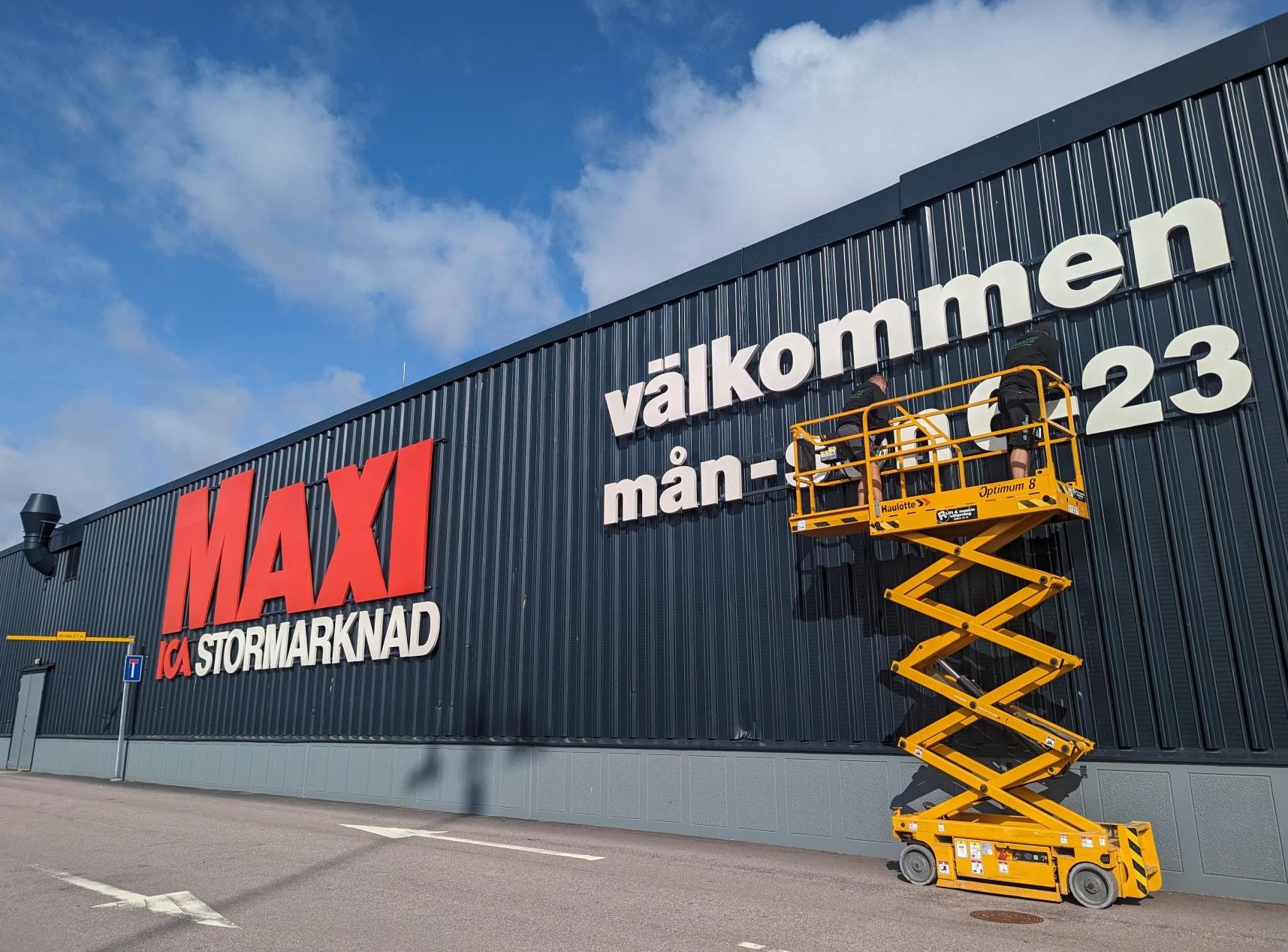 SKYLTAR TILL ICA